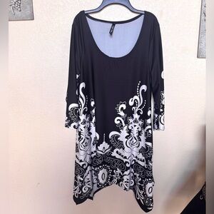 White Mark Black And White Dress Tunic Top
